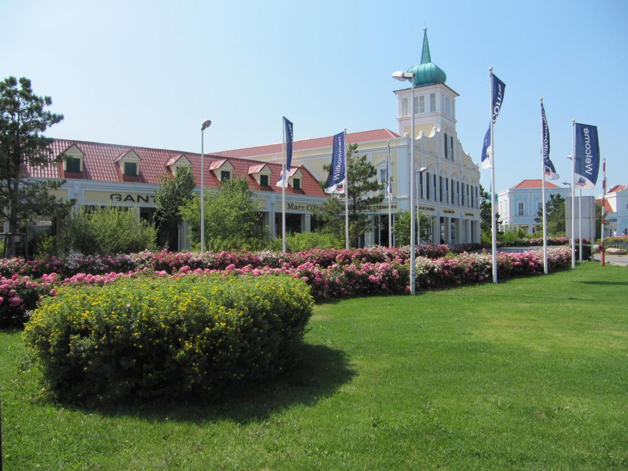 Hotel Pannonia Tower Parndorf Exterior foto