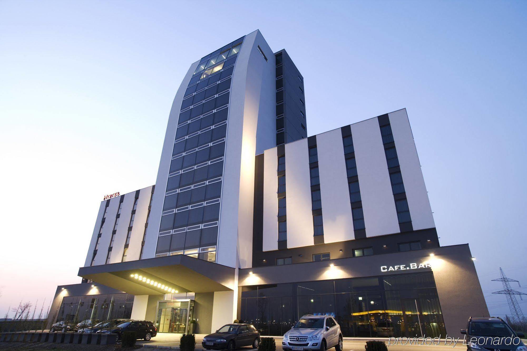 Hotel Pannonia Tower Parndorf Exterior foto